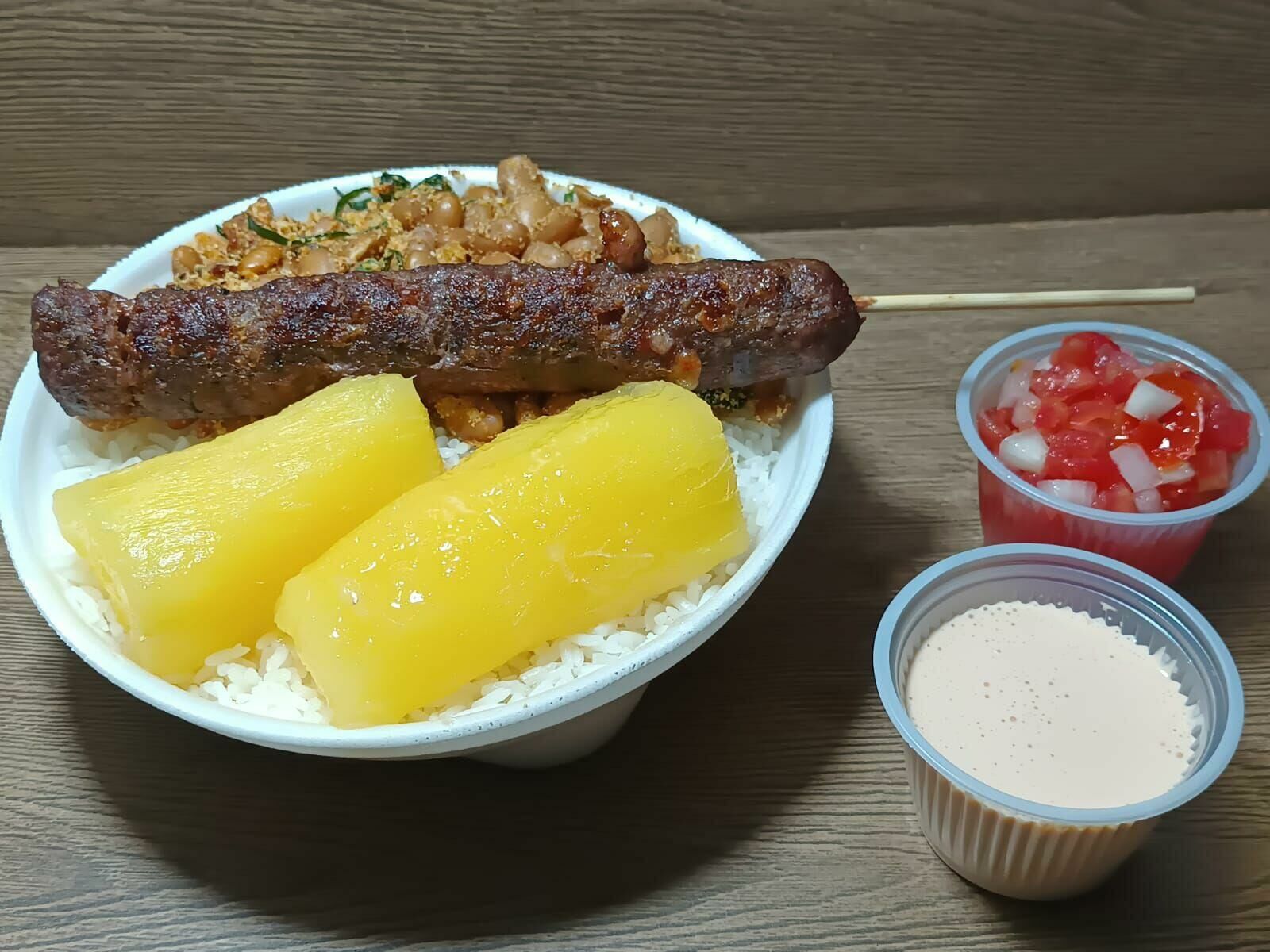 Imagem de compartilhamento para o artigo Reinauguração é amanhã! Rosa de Saron Espetos volta com novo espaço e preços promocionais da MS Todo dia